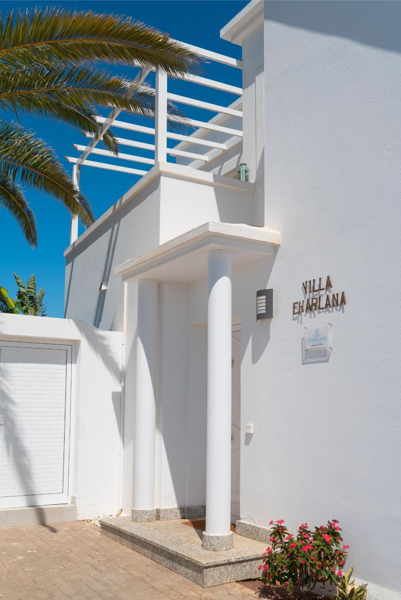 Villa Charlana Puerto del Carmen  Exteriör bild